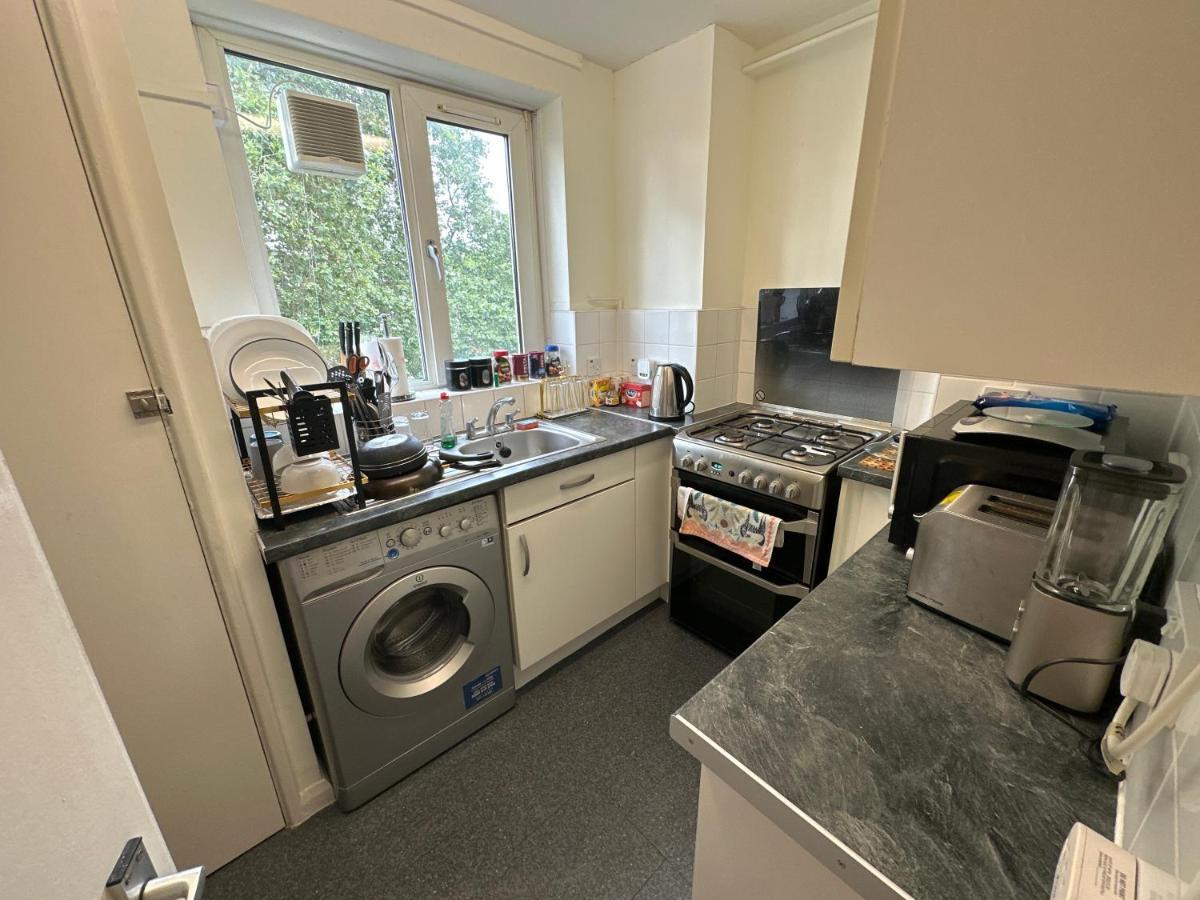 Cozy In Shared Near Canary Wharf * Лондон